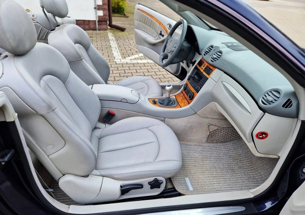 Mercedes-Benz CLK cena 28900 przebieg: 147000, rok produkcji 2005 z Gościno małe 742